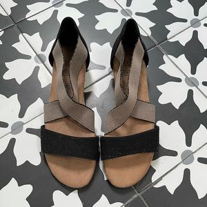 Impo Stretch Memory Foam Sandals Size 7